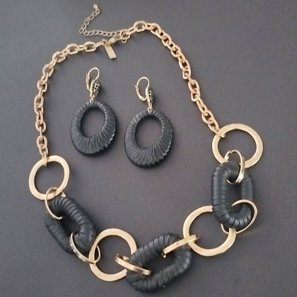 Chic Contemporary Black Gold Chunky Wrapped Chain Link Necklace & Earring Set